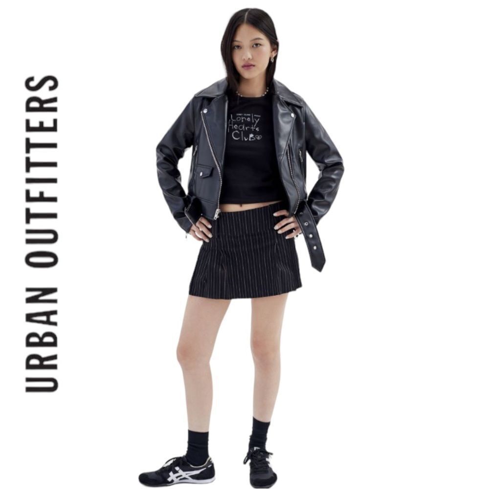 UO URBAN OUTFITTERS Coney Island Picnic Lonely Hearts Black Baby Tee NEW M L